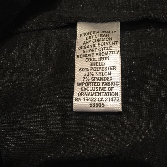 Cache ruffled V-neck bodycon Black little dress - Picture 8 of 8